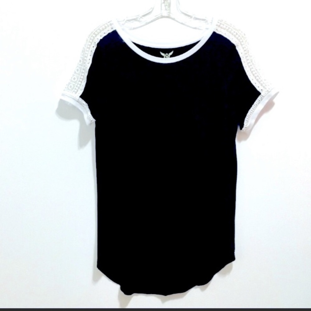 Faded Glory Short-Sleeves Knit Lace Crochet Mesh Shoulders Top